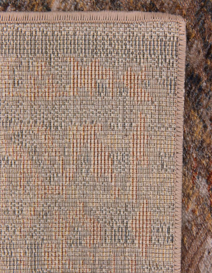Detail image of 5' x 7' 7 Modern Classical Rug