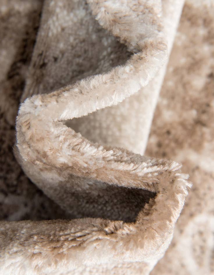 Detail image of 2' 2 x 3' Monte Carlo Rug