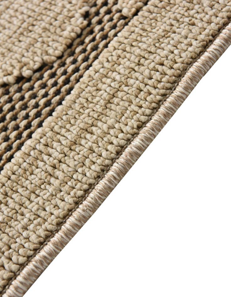 Detail image of 5' 4 x 7' 7  Washable Modern Indoor / Outdoor Rug