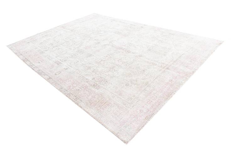 Detail image of 7' 8 x 10' 5 Hand Knotted Ultra Vintage Persian Wool Rug