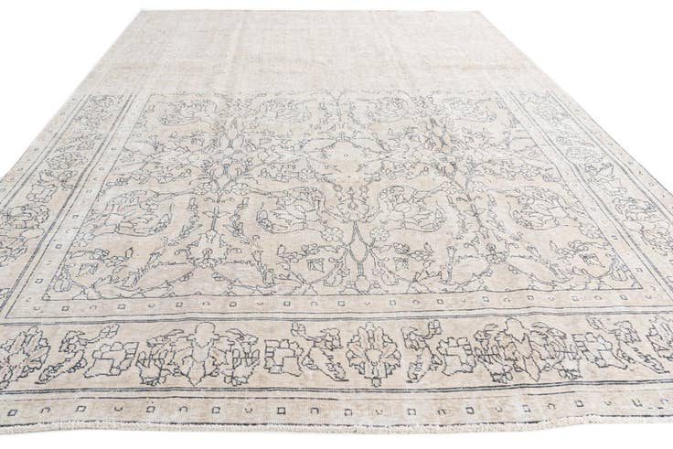 Detail image of 9' 6 x 12' 5 Hand Knotted Ultra Vintage Persian Wool Rug