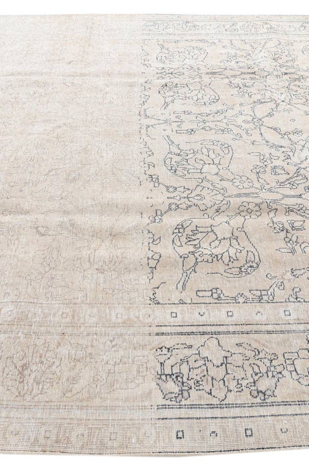 Detail image of 9' 6 x 12' 5 Hand Knotted Ultra Vintage Persian Wool Rug