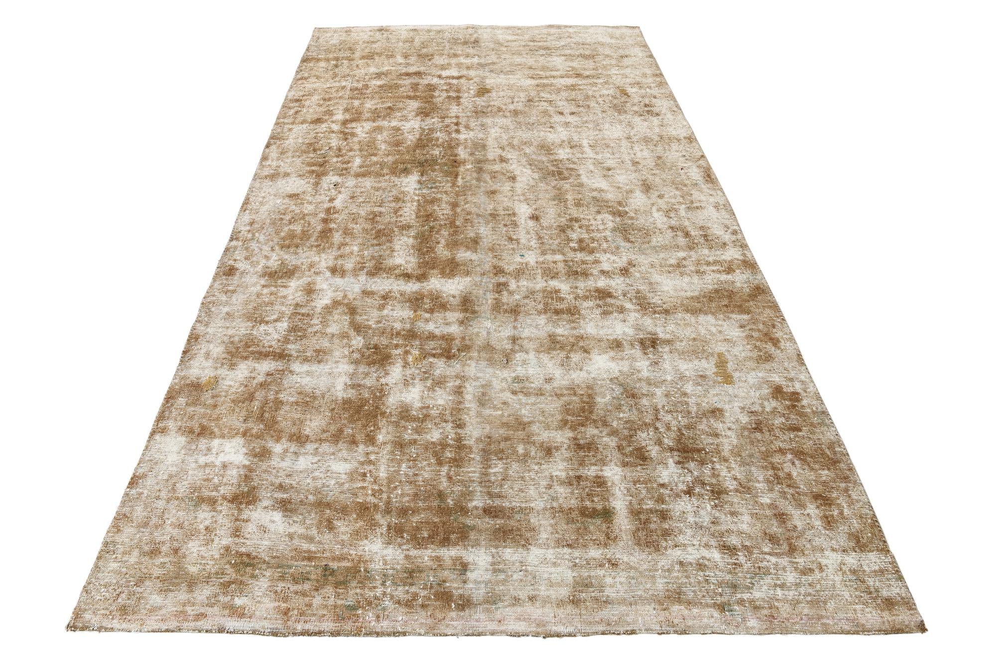 5' 5 x 10' 2 Hand Knotted Ultra Vintage Persian Wool Rug