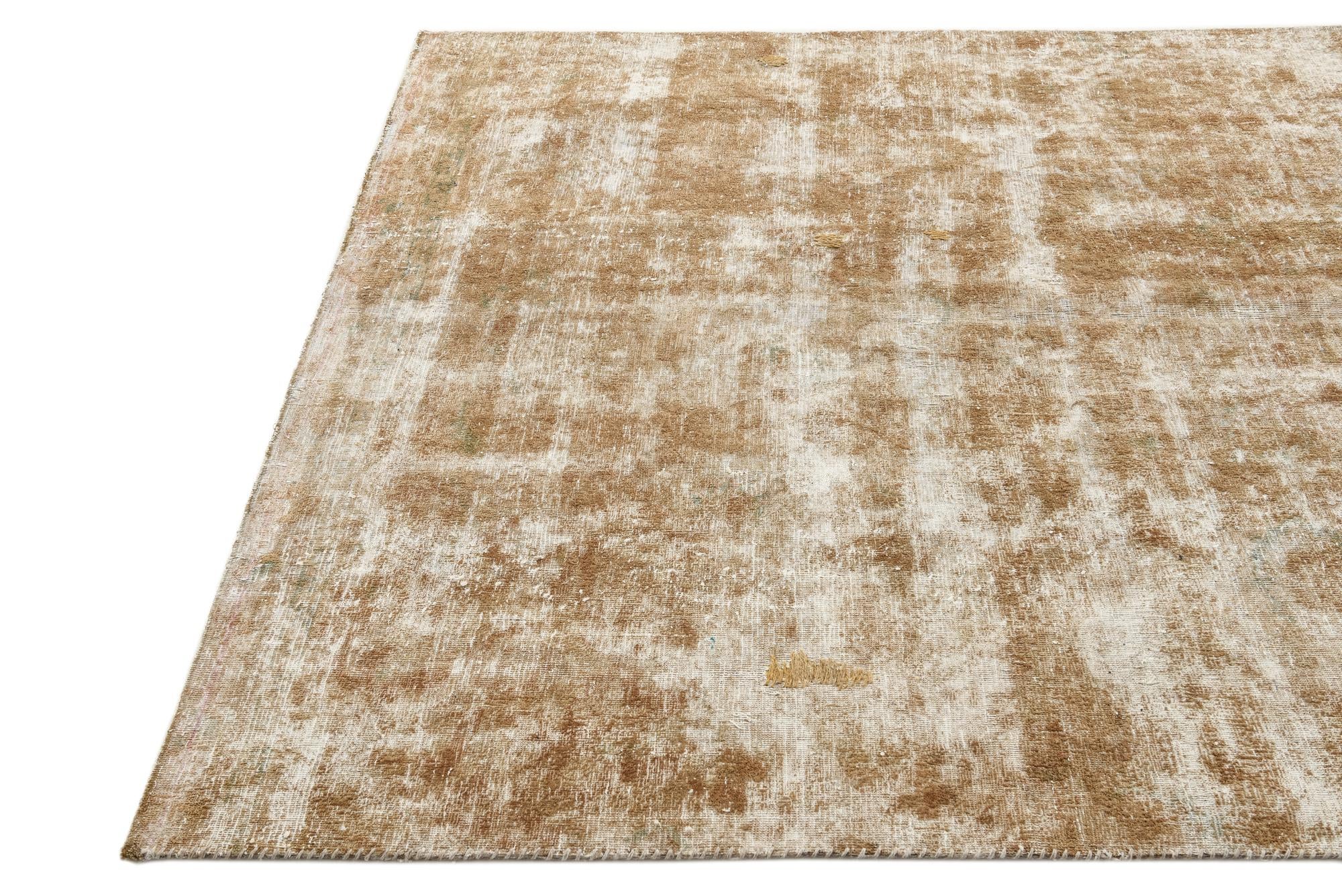 5' 5 x 10' 2 Hand Knotted Ultra Vintage Persian Wool Rug