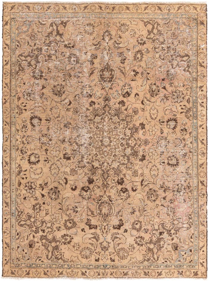 Detail image of 7' x 9' 6 Hand Knotted Ultra Vintage Persian Wool Rug