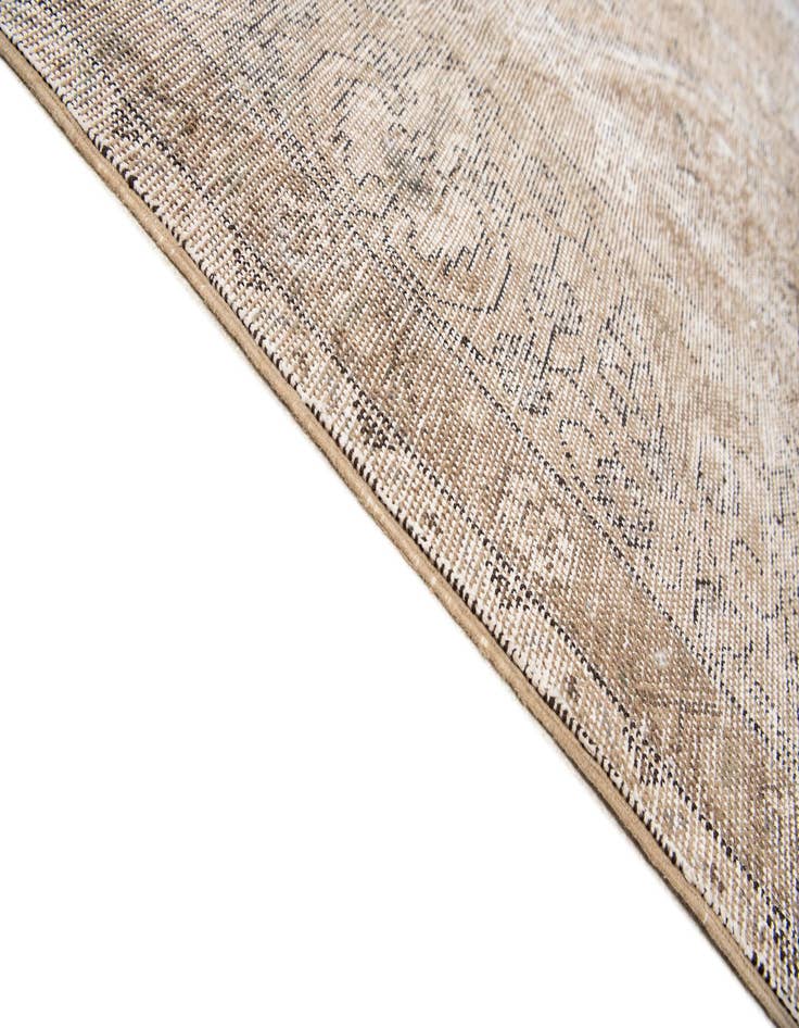 Detail image of 9' 6 x 12' 8  Hand Knotted Ultra Vintage Persian Wool Rug