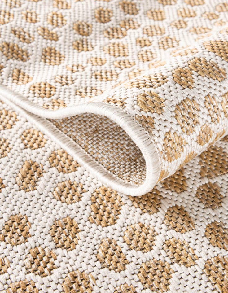 Detail image of 6' 7 x 6' 7  Washable Jill Zarin Cape Town Indoor / Outdoor Round Rug