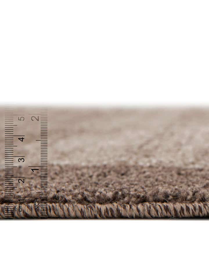 2' 7 x 10' Angelica Runner Rug