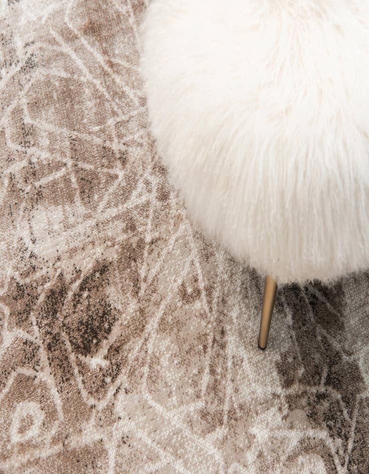 Detail image of 2' x 6' 7 Monaco Runner Rug