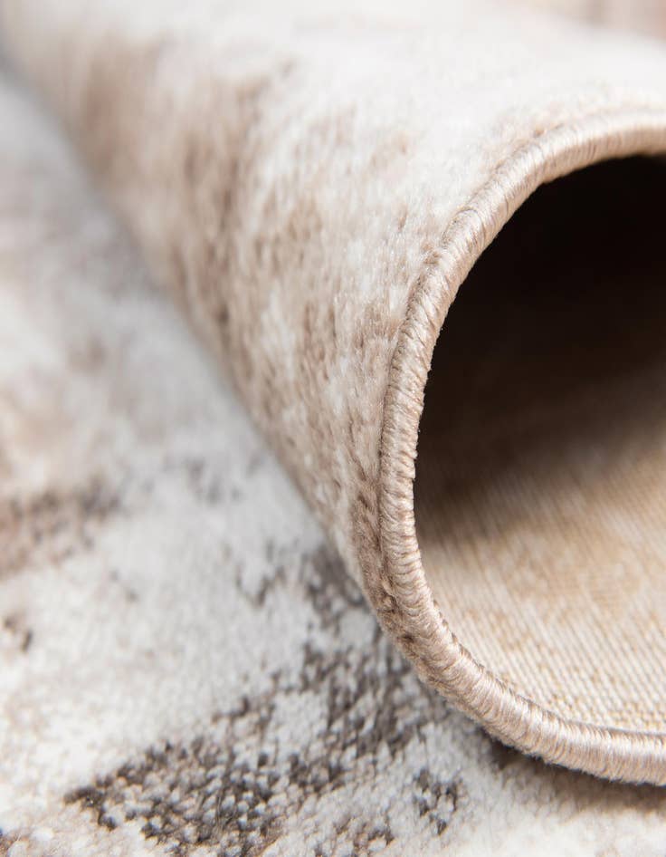 Detail image of 2' x 6' 7 Monaco Runner Rug