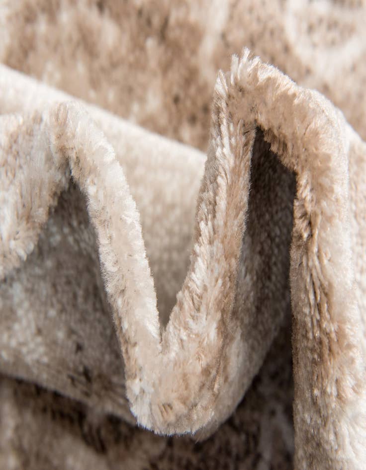 Detail image of 3' 3 x 16' 5 Monte Carlo Runner Rug