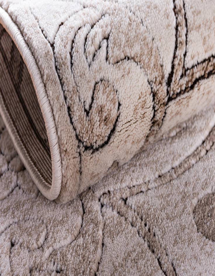 Detail image of 4' x 4' Himalaya Square Rug