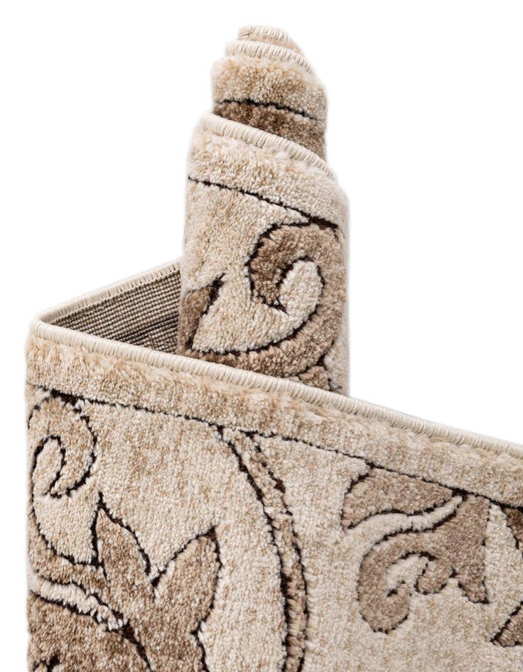 Detail image of 6' x 6' Himalaya Square Rug