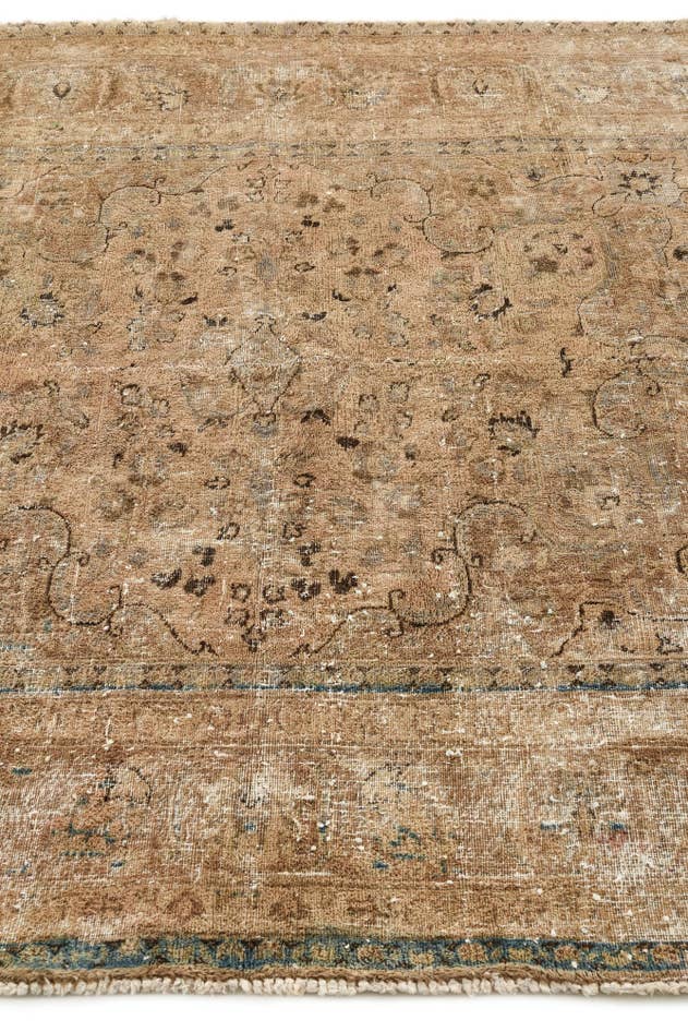 Detail image of 5' 2 x 6' 3 Hand Knotted Ultra Vintage Persian Wool Square Rug