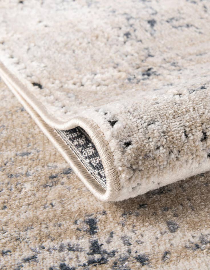 Detail image of 2' x 3' Villa Hearth Rug