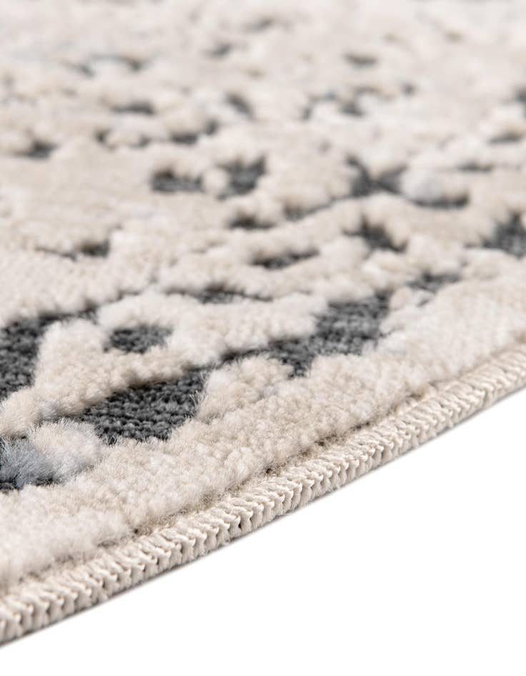 Detail image of 2' x 3' Villa Hearth Rug
