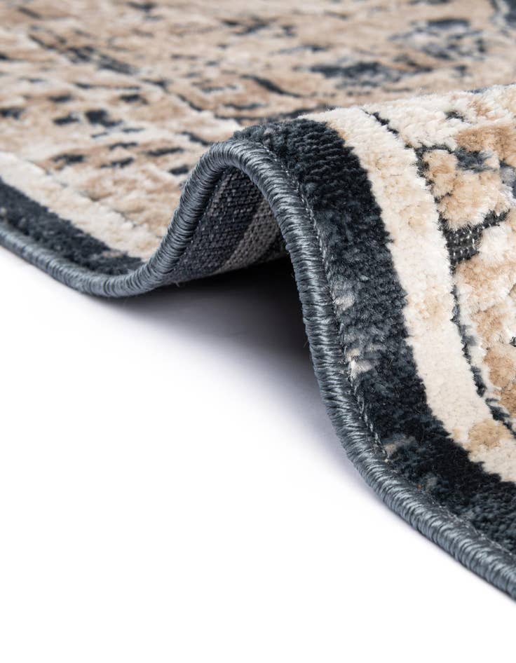 Detail image of 5' 3 x 5' 3 Eliza Octagon Rug