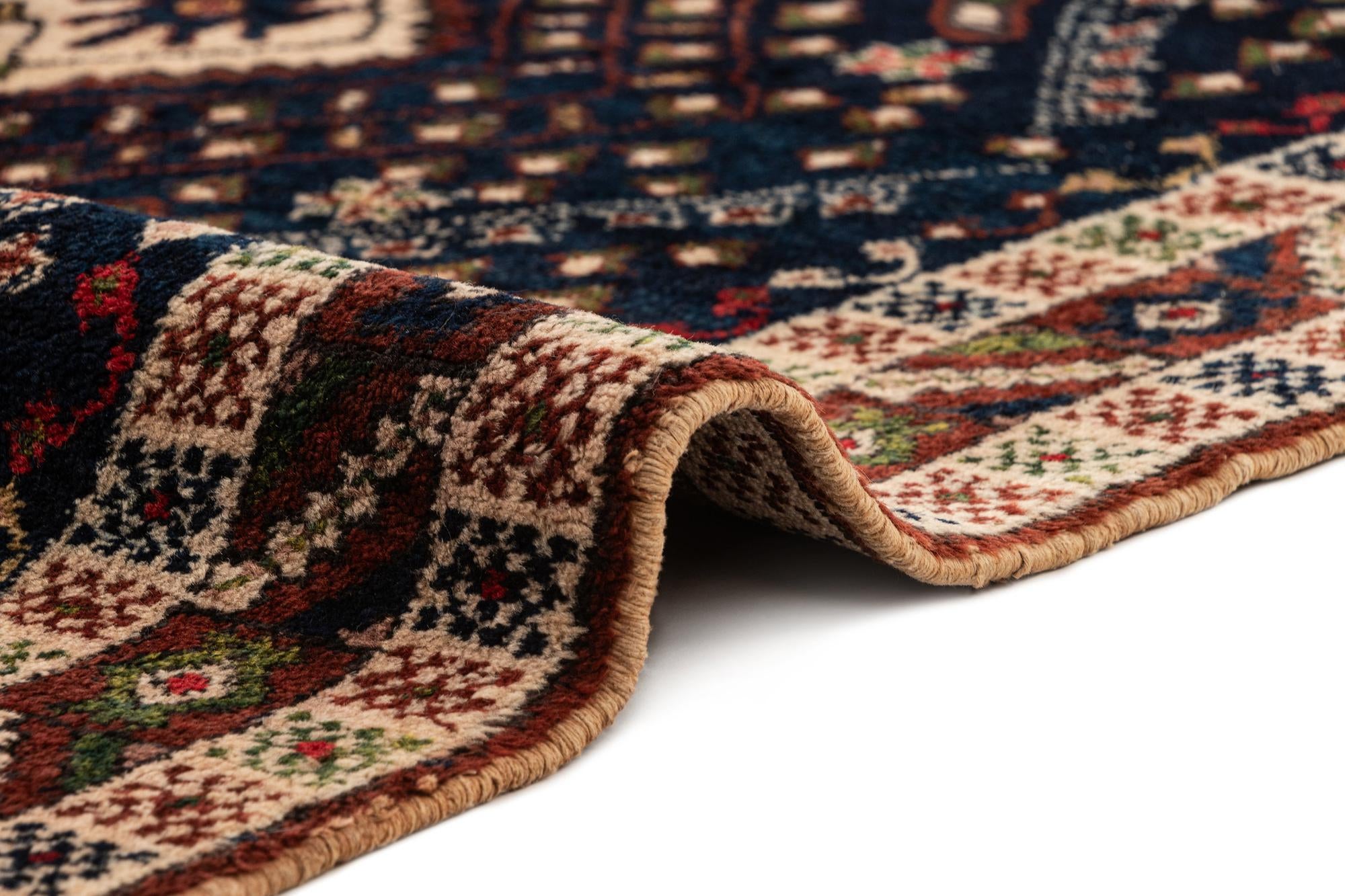 4' 9 x 6' 2 Afshar Rug
