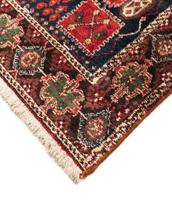 Detail image of 4' 5 x 6' 4 Afshar Rug