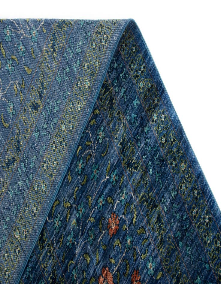 Detail image of 8' 9 x 11' 8 Amina Wool Rug