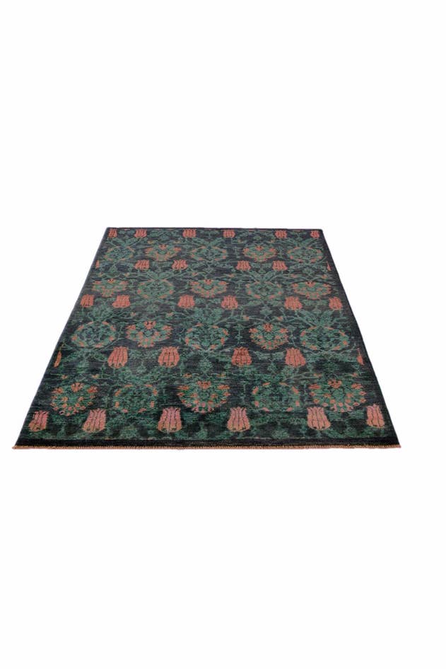 Detail image of 4' 2 x 6' 7 Hand Knotted Ariana Ziegler Rug