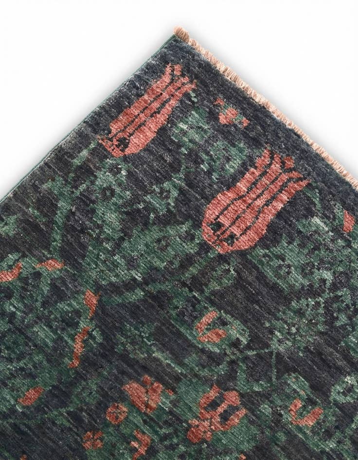 Detail image of 4' 2 x 6' 7 Hand Knotted Ariana Ziegler Rug