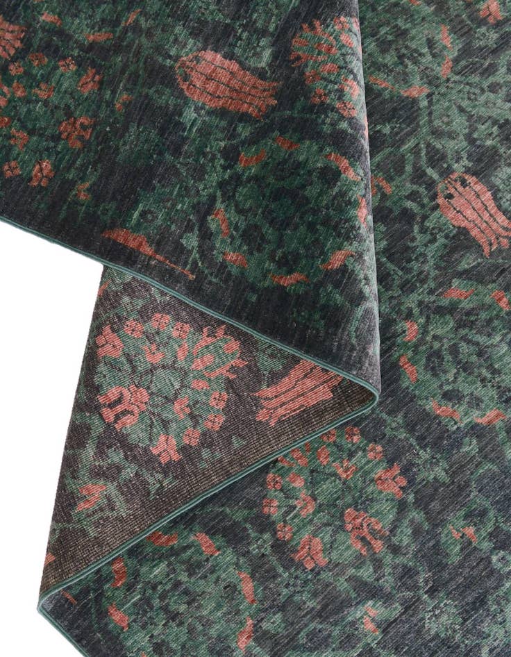 Detail image of 4' 2 x 6' 7 Hand Knotted Ariana Ziegler Rug