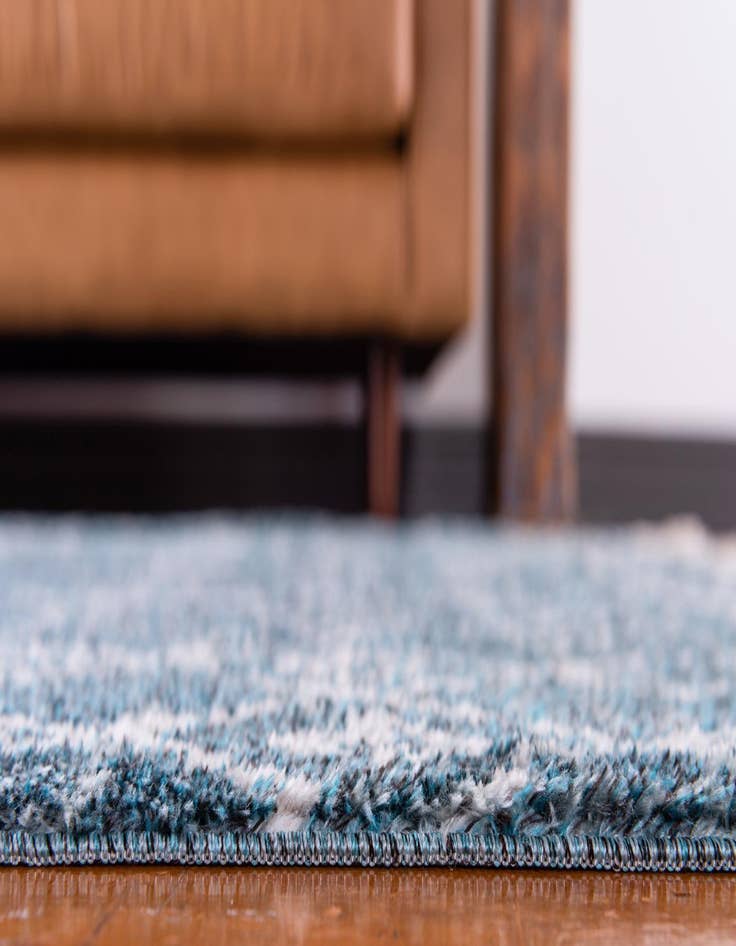 Detail image of 4' 5 x 6' 3 Artemis Rug