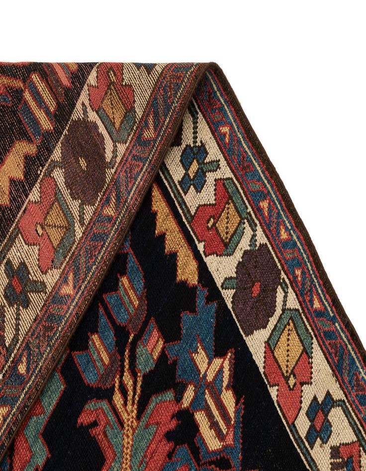 Detail image of 4' 3 x 7' 7 Bachtiar Rug