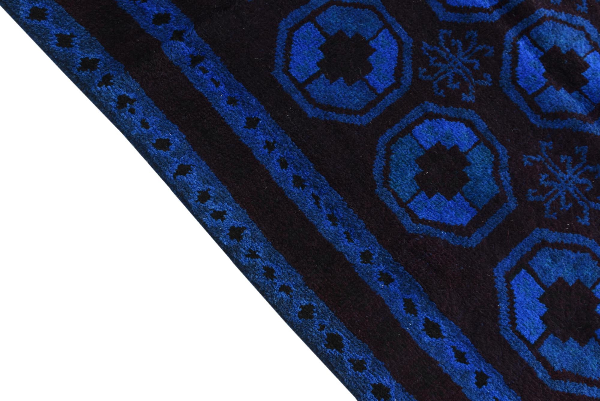 8' 1 x 10' Hand Knotted Balouch Wool Rug