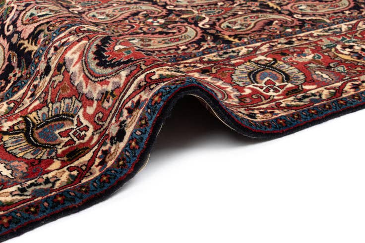 Detail image of 8' 4 x 11' 4 Bidjar Wool Rug