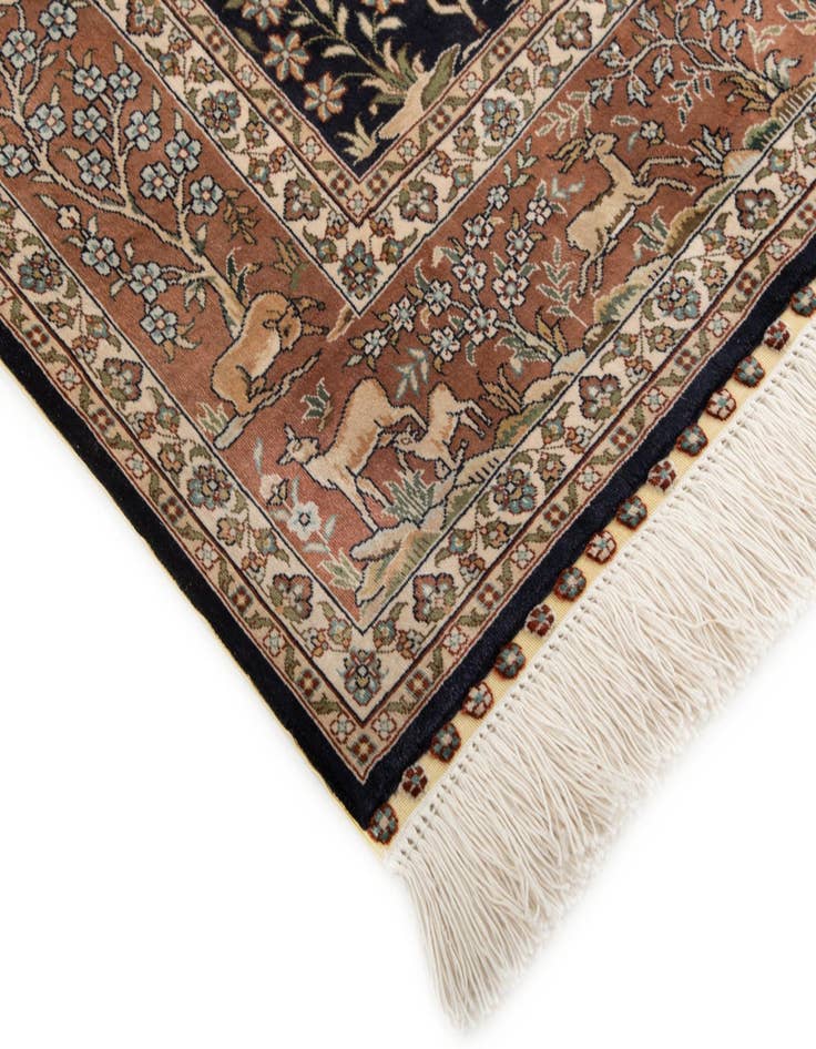 Detail image of 3' 1 x 5' 1 China Silk Rug