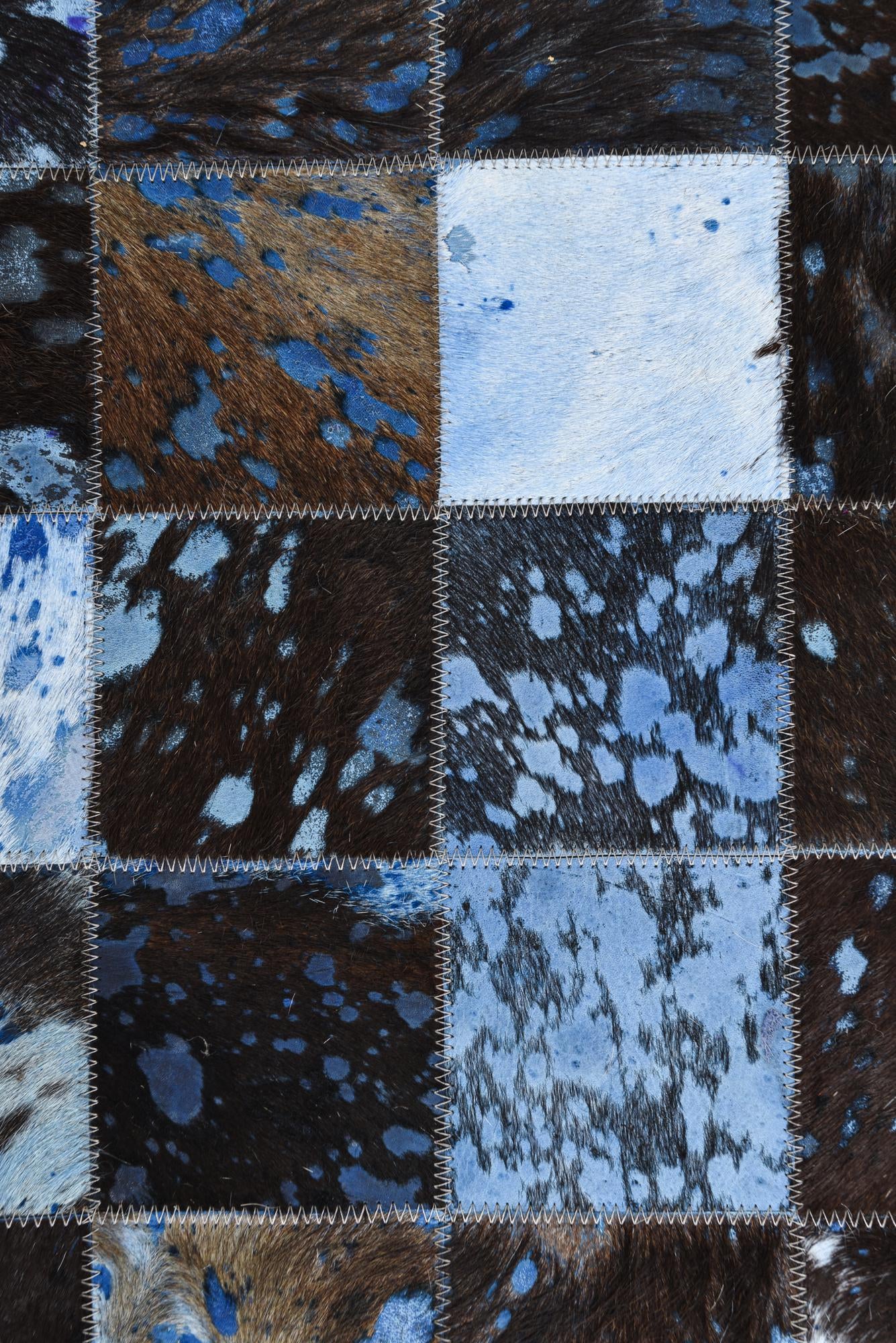 4' 7 x 6' 6 Cowhide Leather Rug