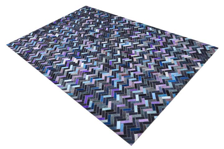 5' 1 x 8' Cowhide Rug