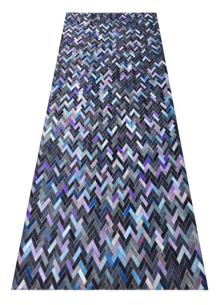 5' 1 x 8' Cowhide Rug