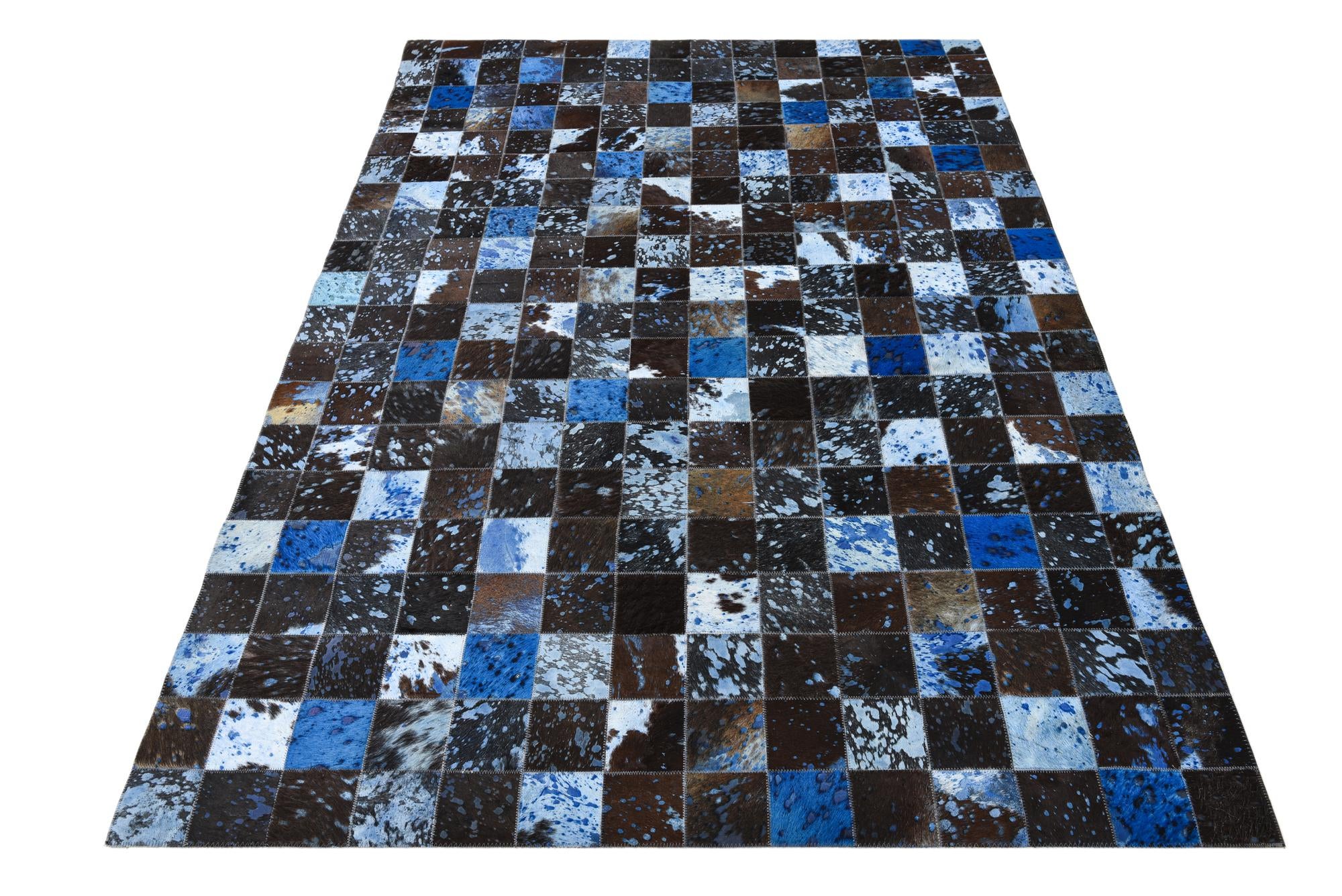 4' 7 x 6' 7 Cowhide Rug