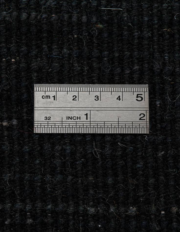 Detail image of 6' 9 x 10'  Hand Knotted Darya Wool Rug