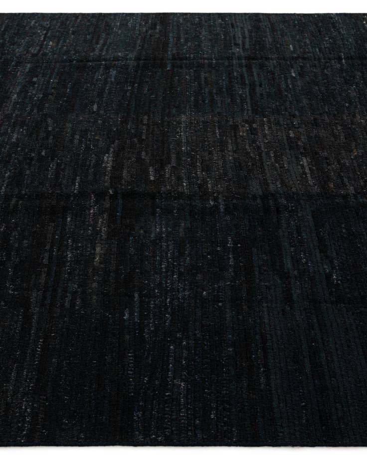 Detail image of 6' 9 x 10'  Hand Knotted Darya Wool Rug