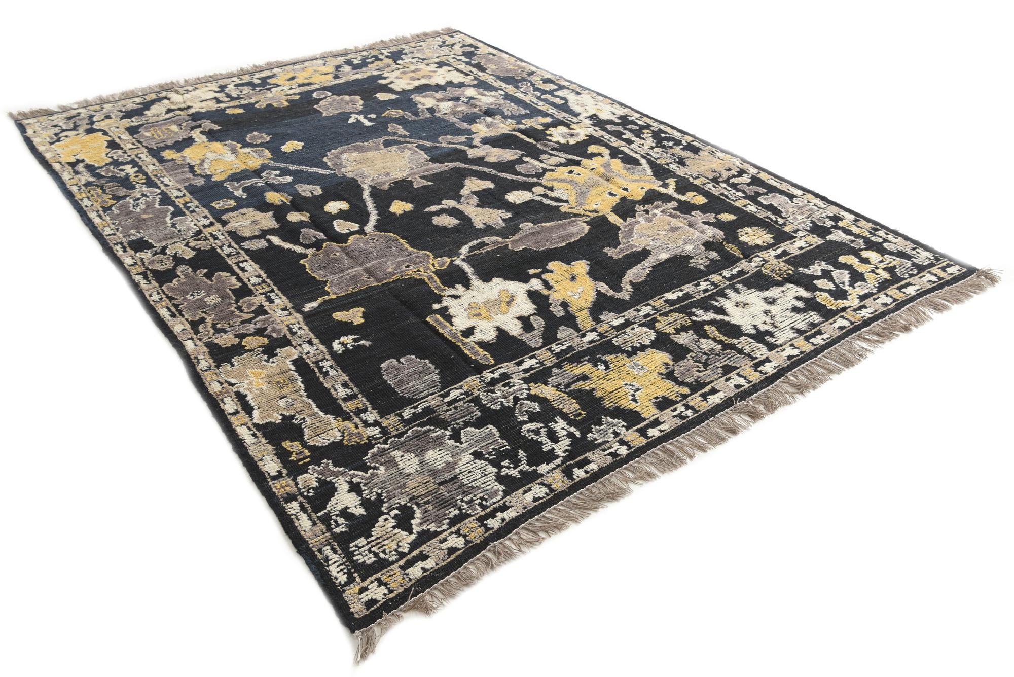 8' 1 x 10' 5 Hand Knotted Darya Wool Rug
