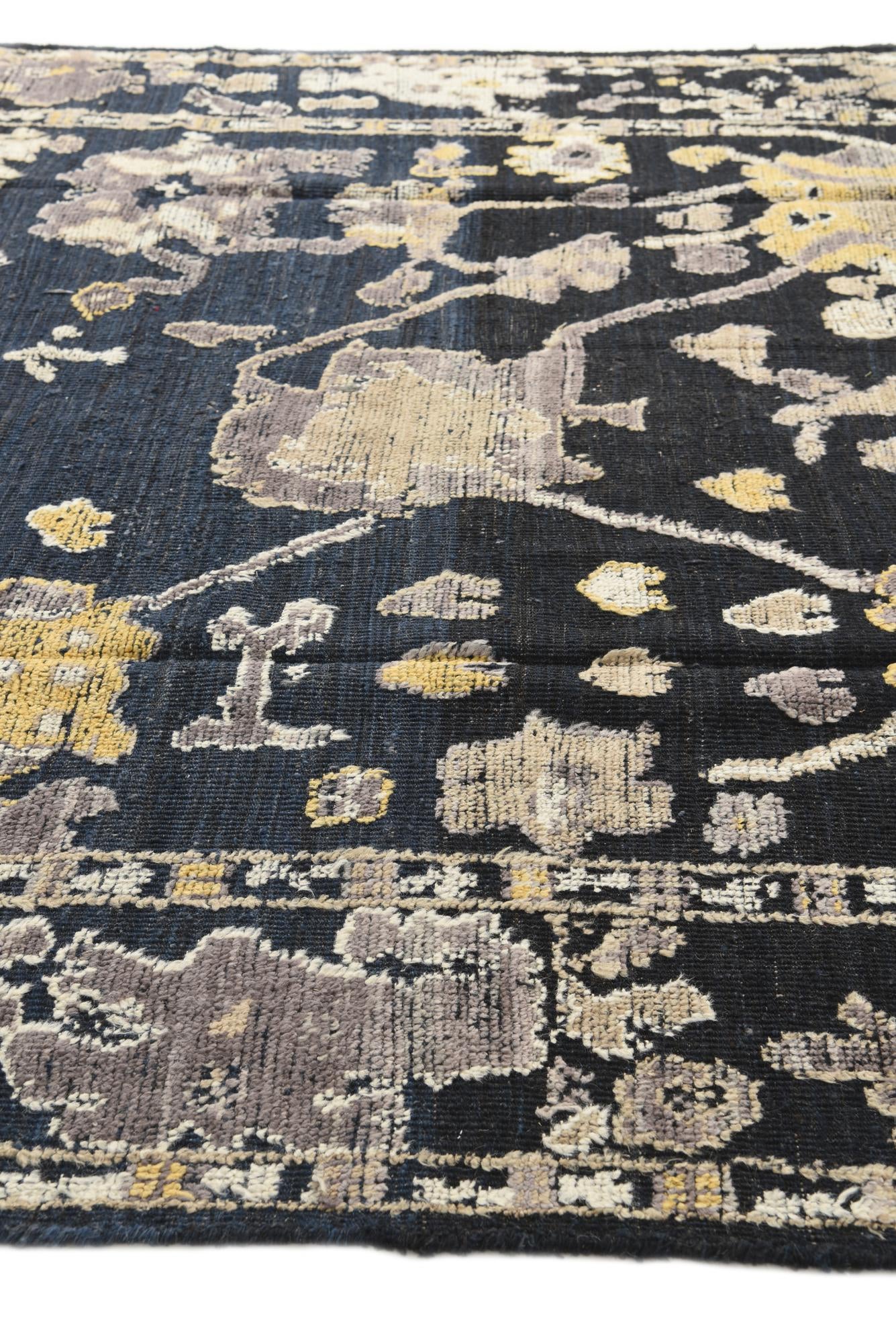 8' 1 x 10' 5 Hand Knotted Darya Wool Rug