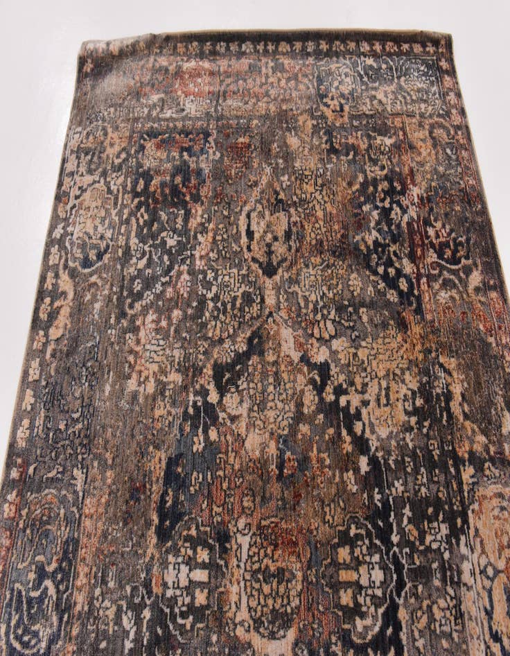 Detail image of 5' x 7' 7 Eden Rug