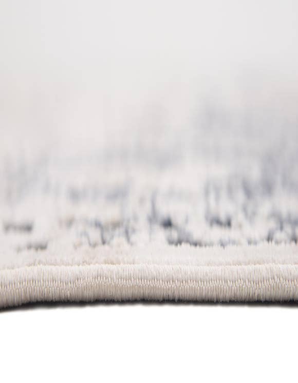 Detail image of 9' 9 x 14' 4 Eliza Rug