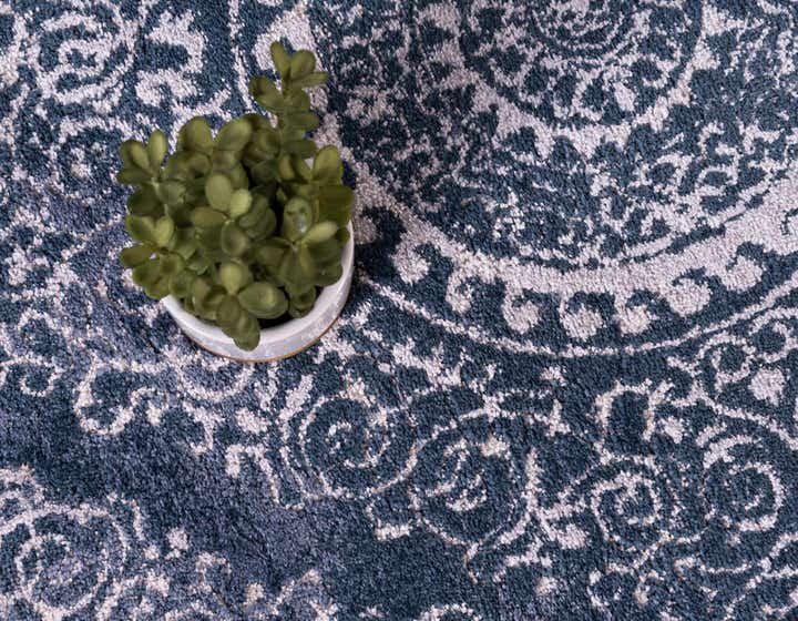 7' 10 x 11' Estate Rug