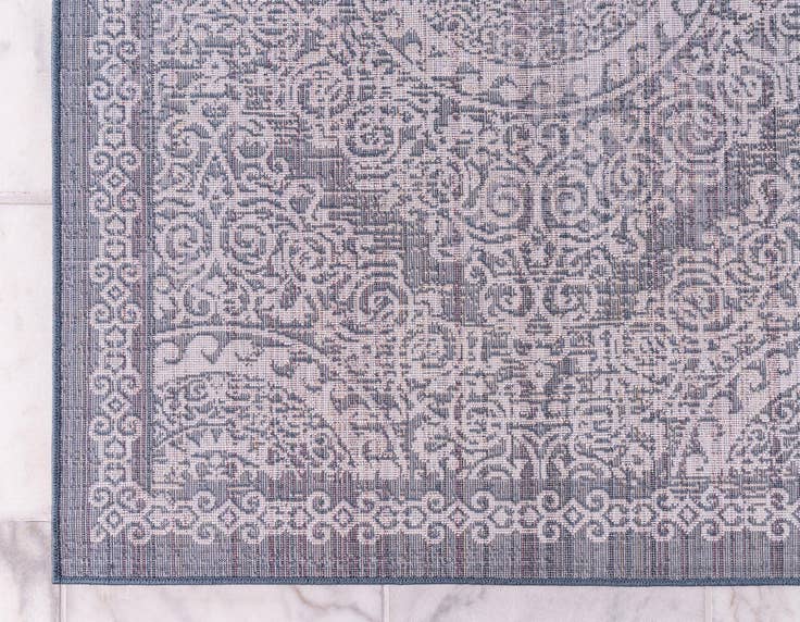 Detail image of 7' 10 x 11' Estate Rug