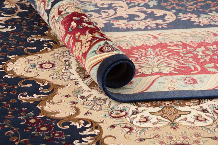 Detail image of 6' 5 x 9' 6 Ghom Design Rug