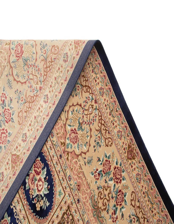 Detail image of 8' x 11' 3 Ghom Design Rug