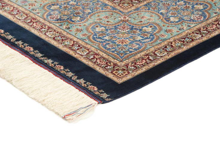 Detail image of 6' 6 x 9' 8 Ghom Design Rug