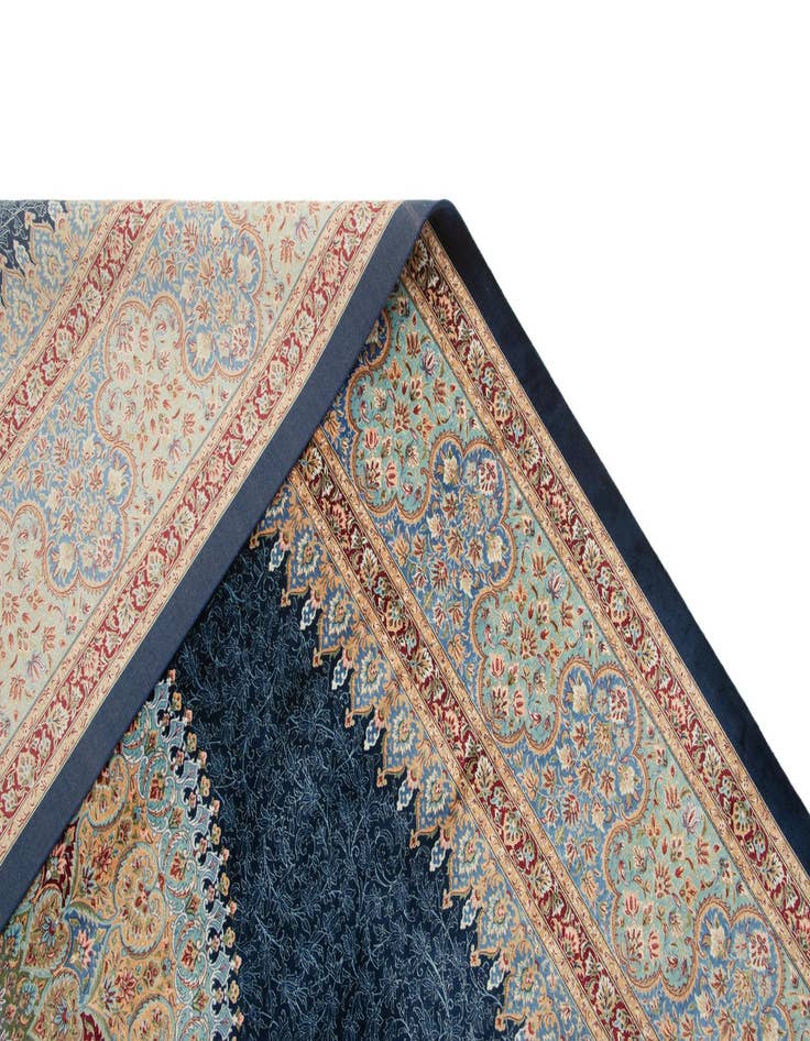 Detail image of 6' 6 x 9' 8 Ghom Design Rug