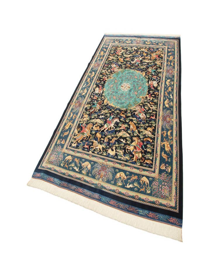 Detail image of 6' 6 x 9' 7 Ghom Design Rug