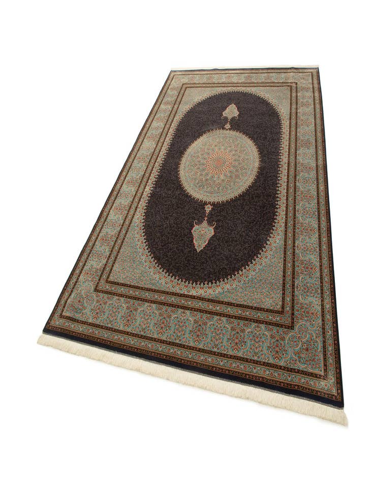 Detail image of 8' x 11' 4 Ghom Design Rug